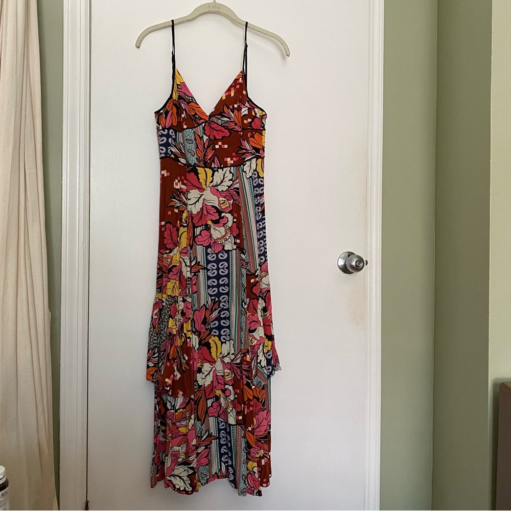 Floral Dress with Spaghetti Straps Floral Midi Layered Dress Size Small V Neck